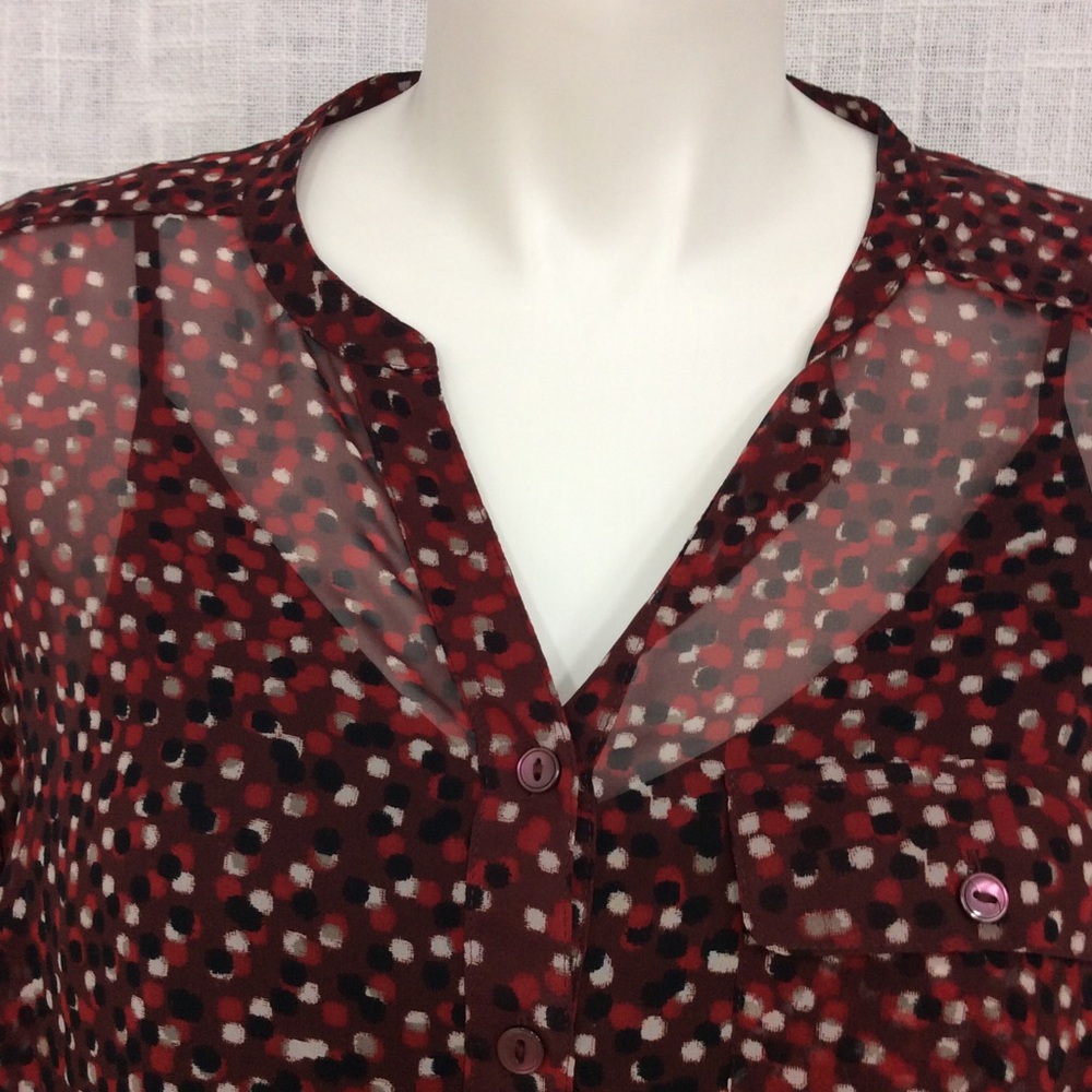 Liz Claiborne 1X Sheer Top With Separate Tank - Picture 2 of 8